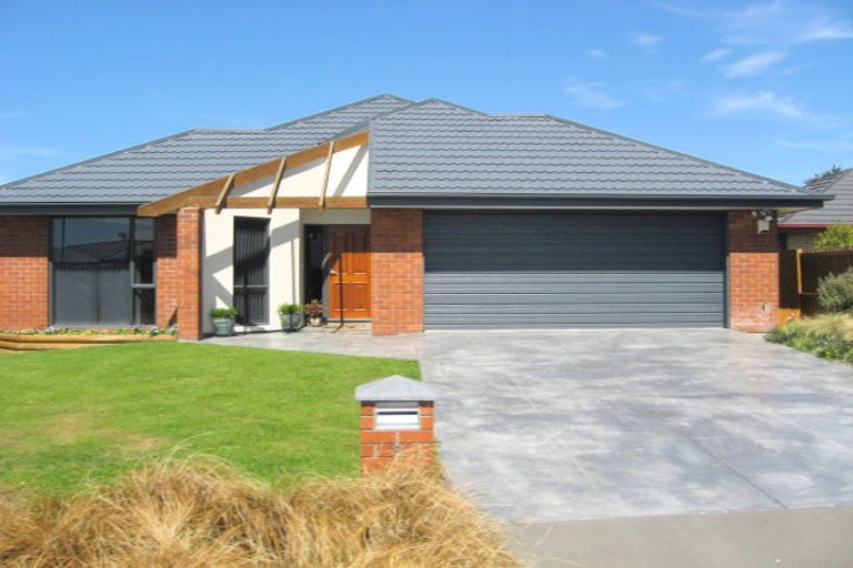 Photo of property in 5 Hideaway Gate, Parklands, Christchurch, 8083