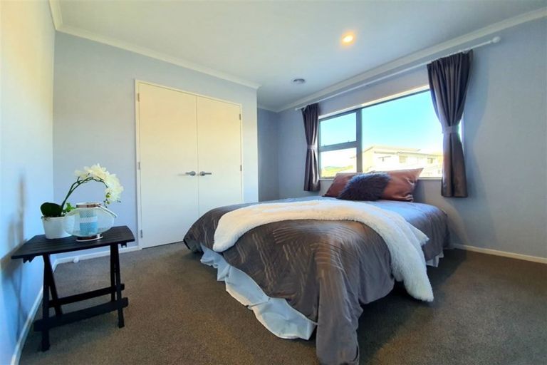 Photo of property in 5 Prestwich Rise, Churton Park, Wellington, 6037