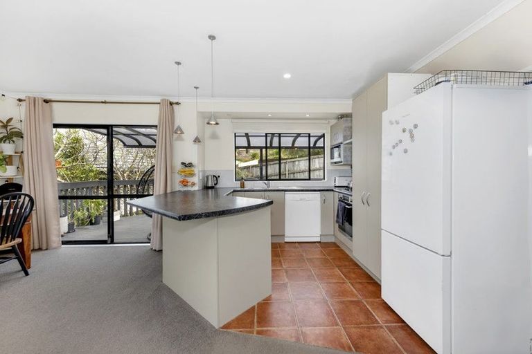Photo of property in 2/312 Wairau Road, Glenfield, Auckland, 0629