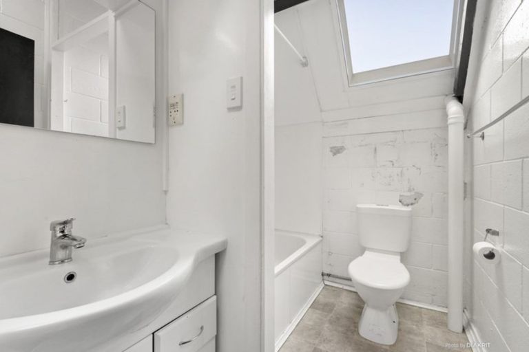 Photo of property in Paddington Apartments, 11/15u Mckinley Crescent, Brooklyn, Wellington, 6021