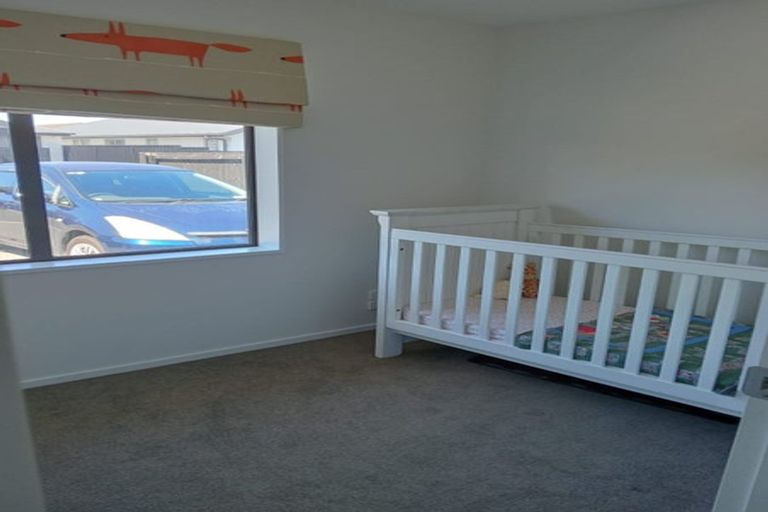 Photo of property in 7 Arosa Place, Parklands, Christchurch, 8083