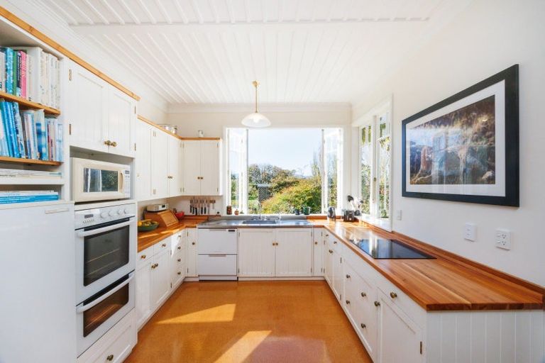 Photo of property in 914 Napier Road, Whakarongo, Palmerston North, 4470