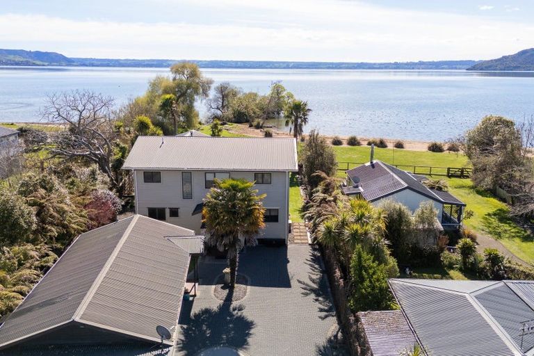 Photo of property in 10a Cooper Avenue, Holdens Bay, Rotorua, 3010