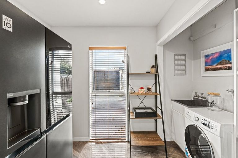 Photo of property in 2/47 Trafalgar Street, St Albans, Christchurch, 8014
