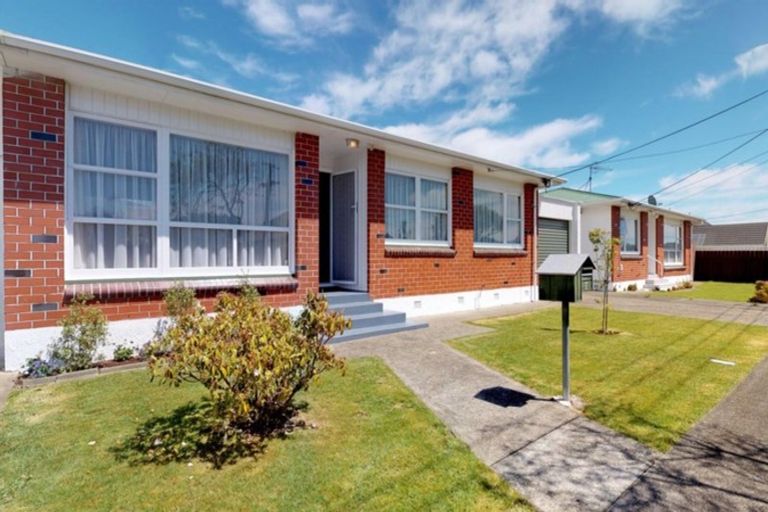 Photo of property in 23 Essex Street, Levin, 5510