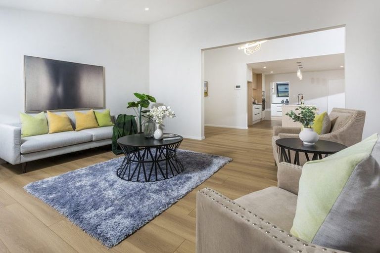 Photo of property in 33 Pinecrest Drive, Gulf Harbour, Whangaparaoa, 0930