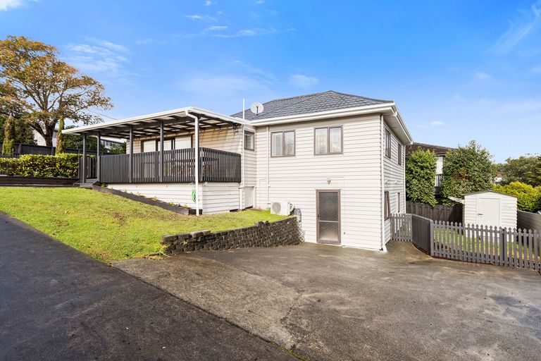 Photo of property in 71 Rosier Road, Glen Eden, Auckland, 0602