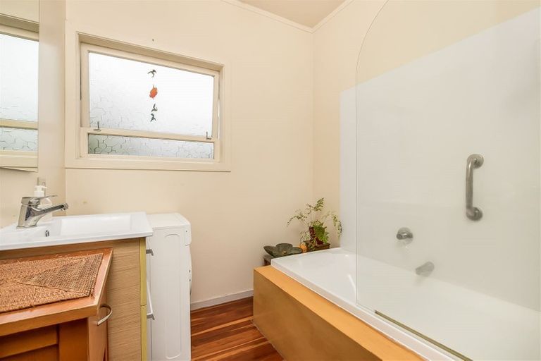 Photo of property in 1/55 Newington Road, Henderson, Auckland, 0612