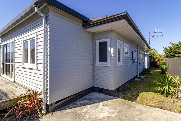 Photo of property in 19 Flanders Avenue, Onekawa, Napier, 4110