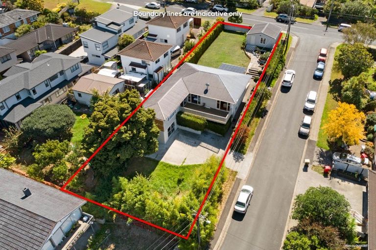 Photo of property in 50 Arran Road, Browns Bay, Auckland, 0630