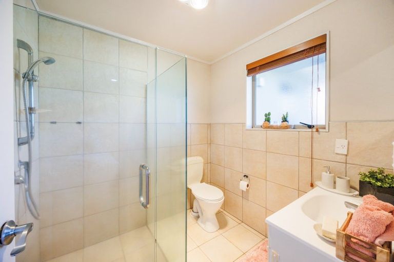 Photo of property in 21 Cleveland Heights, Kelvin Grove, Palmerston North, 4414