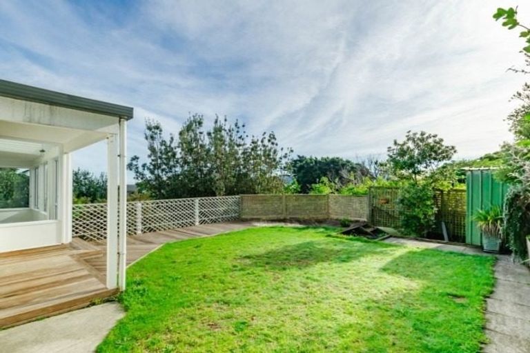 Photo of property in 18 Kohutuhutu Road, Raumati Beach, Paraparaumu, 5032