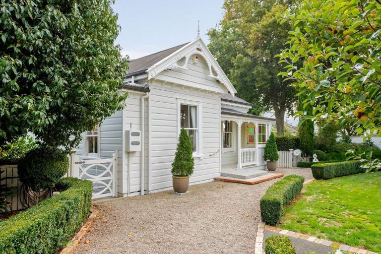 Photo of property in 33 Naylor Street, Hamilton East, Hamilton, 3216
