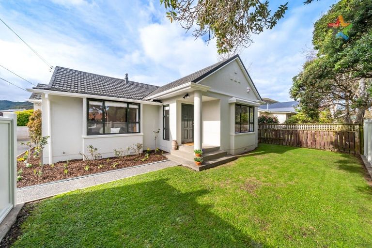 Photo of property in 8 Collingwood Street, Waterloo, Lower Hutt, 5011