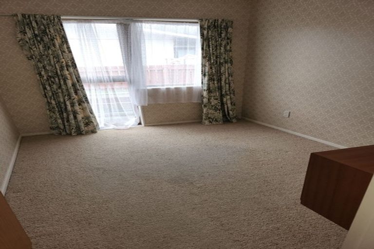 Photo of property in 29a Rewarewa Crescent, Waikanae, 5036