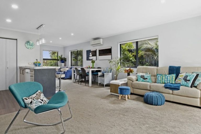 Photo of property in 11 Lakeview Quay, Pyes Pa, Tauranga, 3112