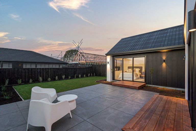 Photo of property in 1 Hobbs Lane, Harewood, Christchurch, 8051