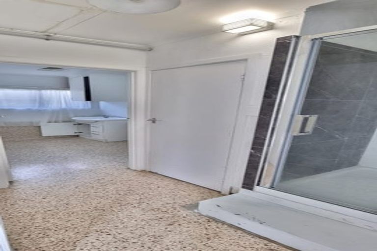 Photo of property in 36 Eddowes Street, Manurewa, Auckland, 2102