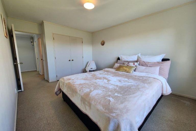 Photo of property in 2/8 Mangarata Avenue, Papatoetoe, Auckland, 2025