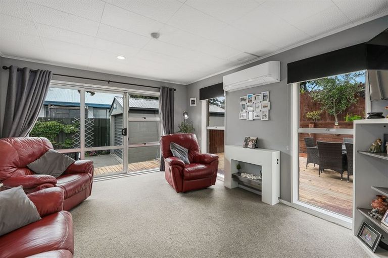 Photo of property in 140 Hay Street, Bromley, Christchurch, 8062