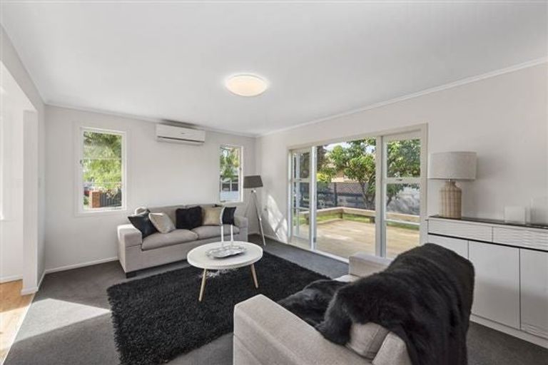 Photo of property in 23 Panair Crescent, Hillcrest, Hamilton, 3216