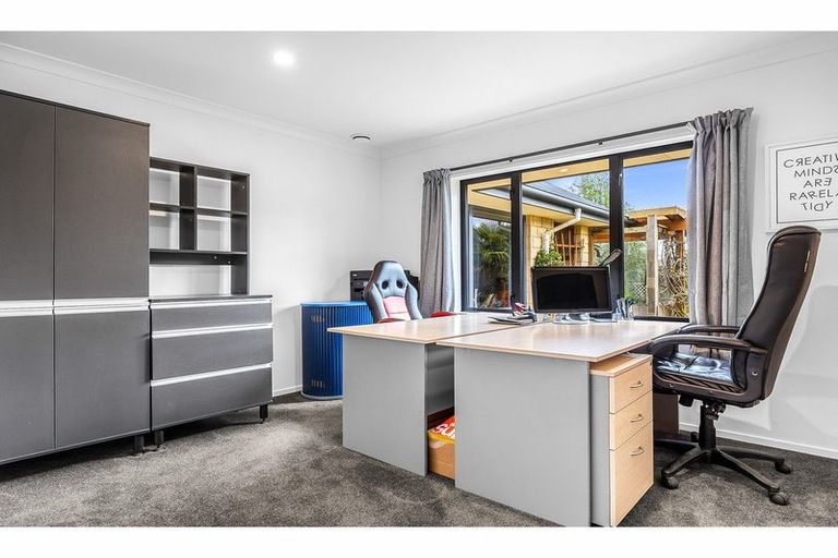 Photo of property in 24 Campion Place, Rolleston, 7614