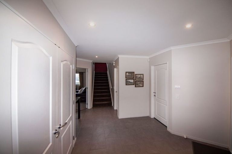 Photo of property in 61 Erlestoke Crescent, Churton Park, Wellington, 6037
