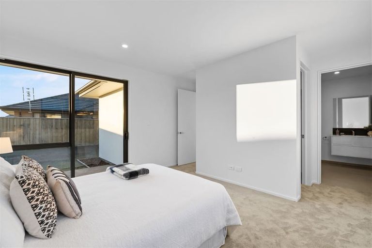 Photo of property in 6 Grimwood Street, Woodend, 7610