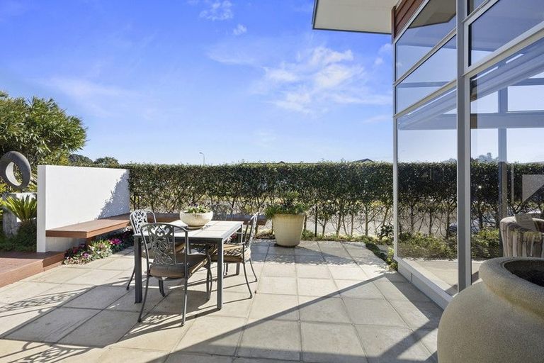 Photo of property in 4 St Andrews Parkway, Waiwhakaiho, New Plymouth, 4312