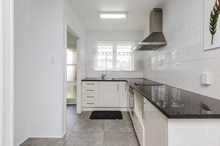Photo of property in 2/6 Hill Road, Papatoetoe, Auckland, 2025