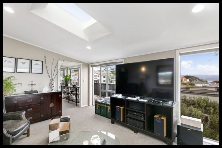 Photo of property in 42b Mandalay Terrace, Khandallah, Wellington, 6035