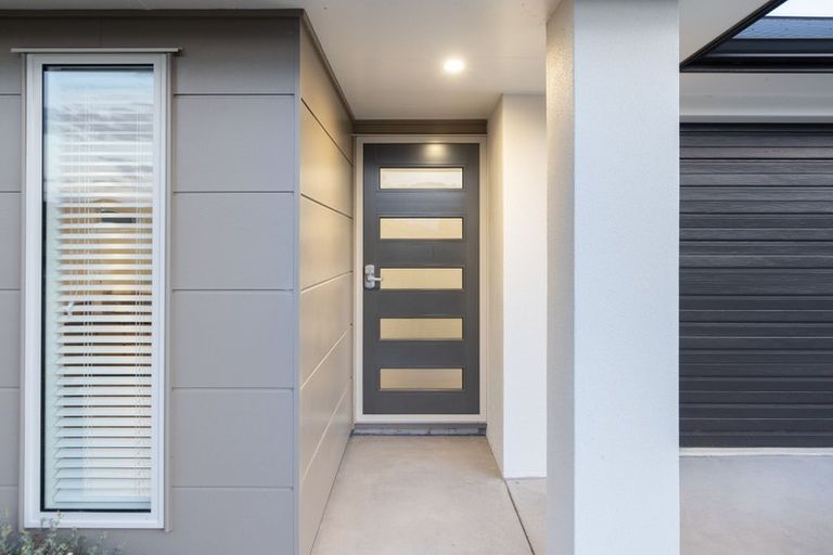 Photo of property in 41 Kahuparere Crescent, Pyes Pa, Tauranga, 3112