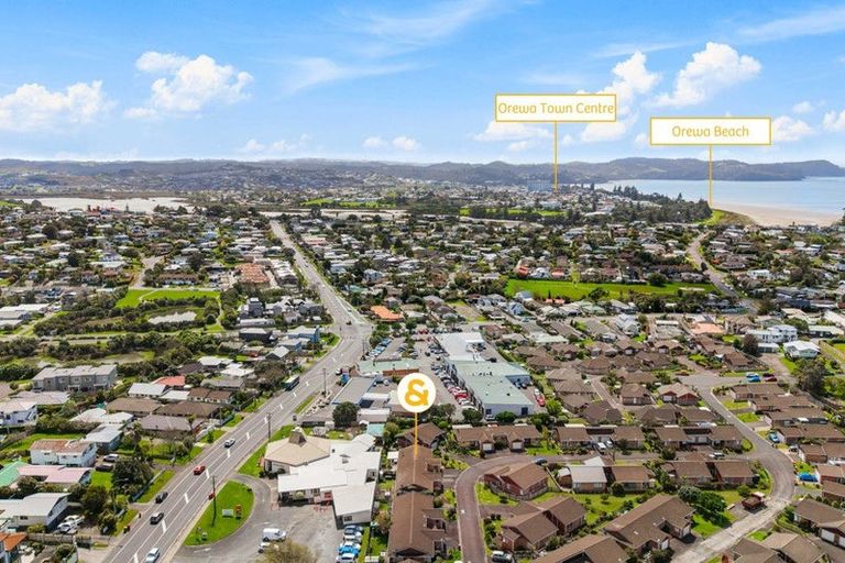 Photo of property in 16 The Grove, Red Beach, 0932