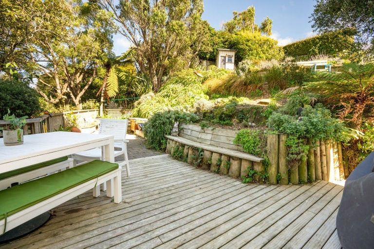 Photo of property in 113 Creswick Terrace, Northland, Wellington, 6012