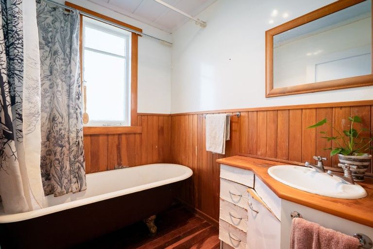 Photo of property in 1/21 Railway Street West, Papakura, 2110