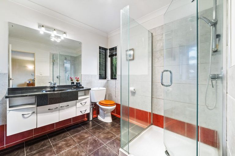 Photo of property in 4 Tellin Close, Massey, Auckland, 0614