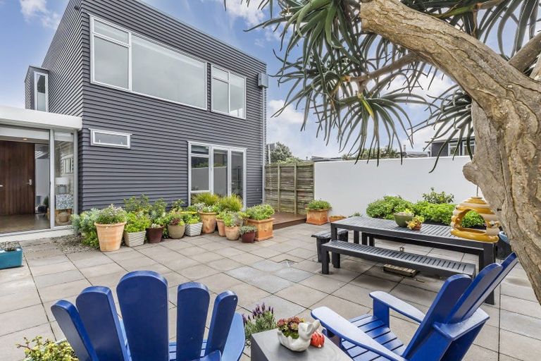 Photo of property in 14 Boardwalk Lane, Seatoun, Wellington, 6022