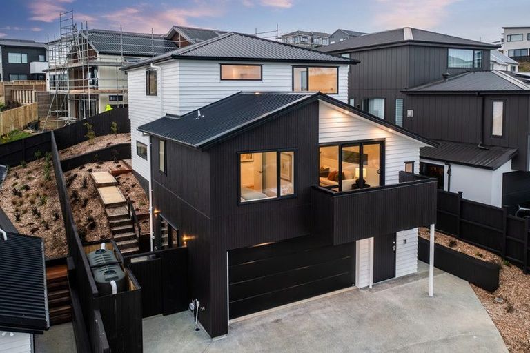 Photo of property in 17 Tupa Street, Long Bay, Auckland, 0630