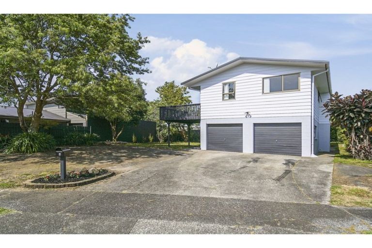 Photo of property in 6 Noble Street, Waiuku, 2123