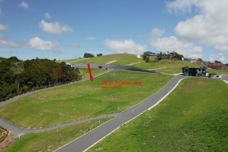 Photo of property in 5 Galaxy Lane, Langs Beach, 0582