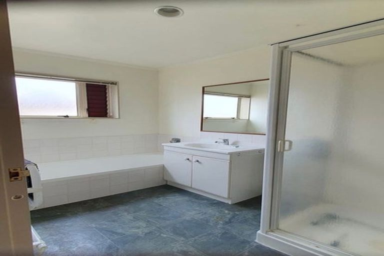 Photo of property in 5 The Boulevard, Red Beach, 0932