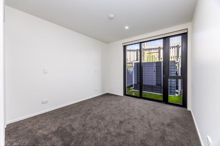 Photo of property in 771a East Coast Road, Northcross, Auckland, 0630