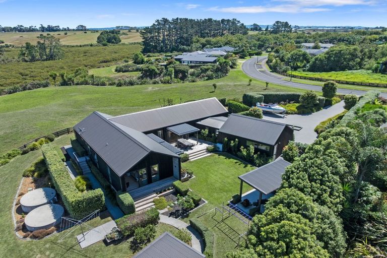 Photo of property in 28 Capriole Crescent, Kingseat, Papakura, 2580