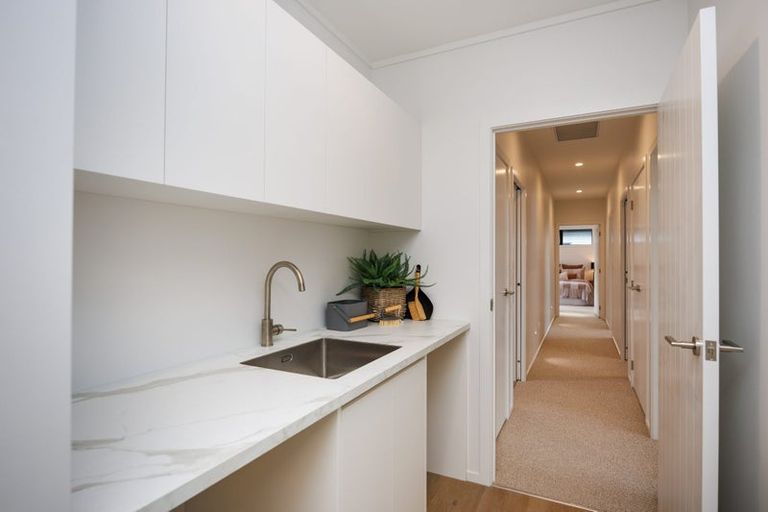 Photo of property in 25a Brightwater Terrace, Terrace End, Palmerston North, 4410