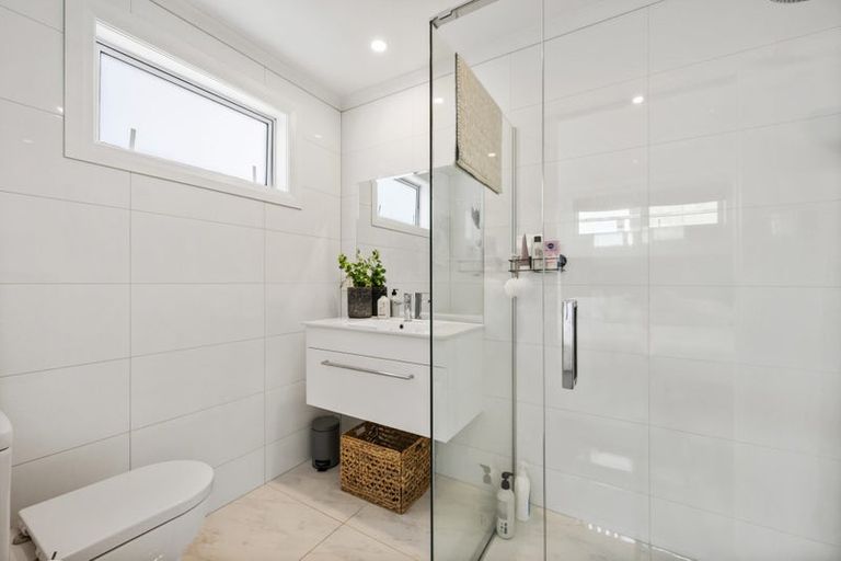 Photo of property in 34 Freeling Street, Island Bay, Wellington, 6023