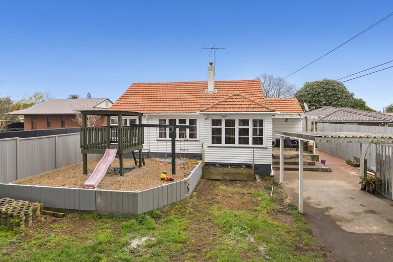 Photo of property in 37a Carruth Road, Papatoetoe, Auckland, 2025