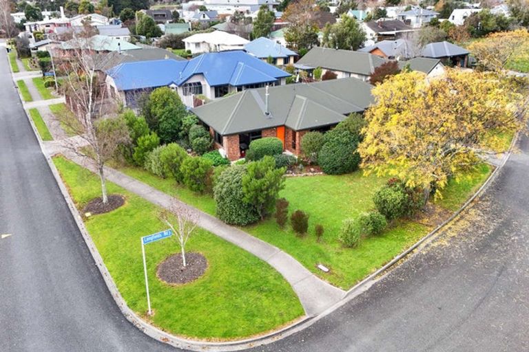 Photo of property in 1 Longfields Road, Brightwater, 7022