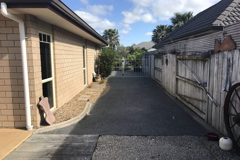 Photo of property in 10 Santa Cruz Drive, Papamoa Beach, Papamoa, 3118
