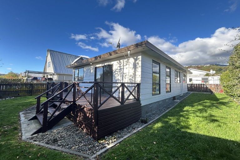 Photo of property in 2/20 Koromiko Avenue, Stoke, Nelson, 7011