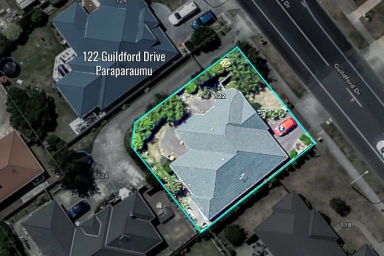 Photo of property in 122 Guildford Drive, Paraparaumu Beach, Paraparaumu, 5032